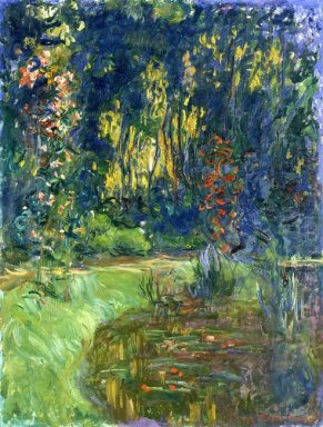 Water Lily Pond at Giverny 1919