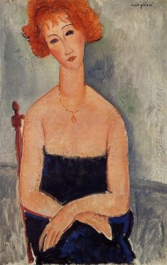 femme rousse portait un pendentif 1918