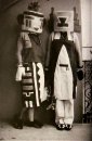 Sophie Taeuber et Erika (Hopi costumes indiens)