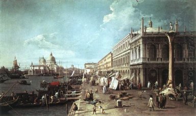 Il molo con la biblioteca e l\'ingresso al Canal Grande