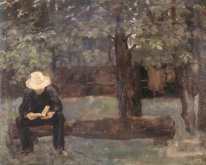 El hombre sentado en un tronco