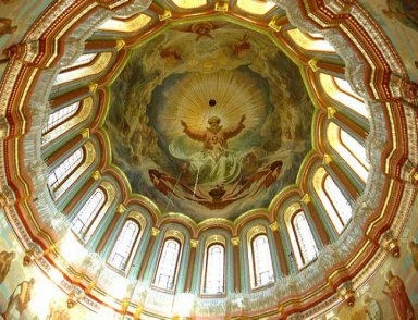 Il dipinto della cupola principale del tempio di Cristo Salvator
