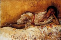 Мавританский девушка, лежа на диване Рабате, Марокко