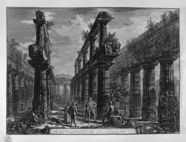Restos de colunas que compõem a Porches lado do templo Em T