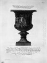 Античная ваза из мрамора многое в Дворце Villa Bor