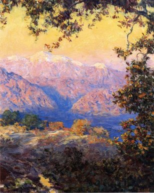 Sunset Glow (aka Puesta de sol en las altas sierras)