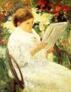 Lectura de la mujer en un jardín