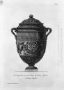 Antike Vase aus Marmor verziert mit Ox Schädel und Girlanden