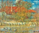 L'étang avec des canards dans l'automne