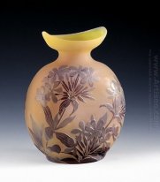 Oval Vase mit Phlox, Nancy, Frankreich