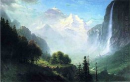 Staubbachfallen nära lauterbrunnen Schweiz