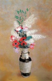 Bouquet Dengan Putih Lilies Dalam Vas Jepang