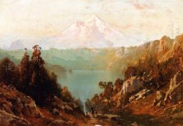 Gunung Shasta dari Castle Lake di Evening